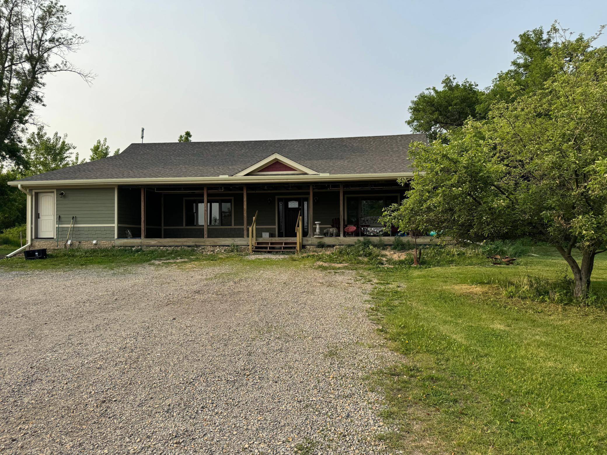 15913 810th AVE, Glenville, MN 56036