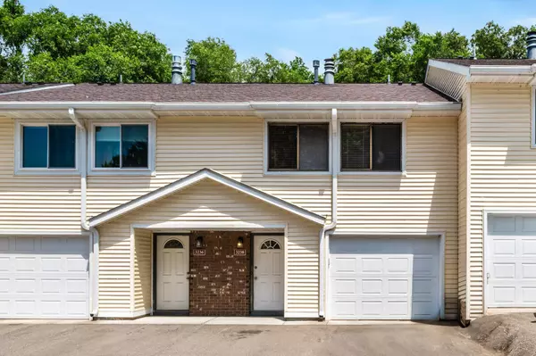 Eagan, MN 55121,3238 Valley Ridge DR