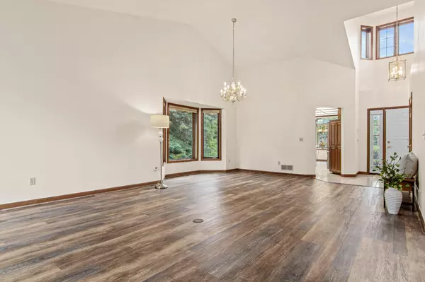 Shoreview, MN 55126,1263 Silverthorn DR