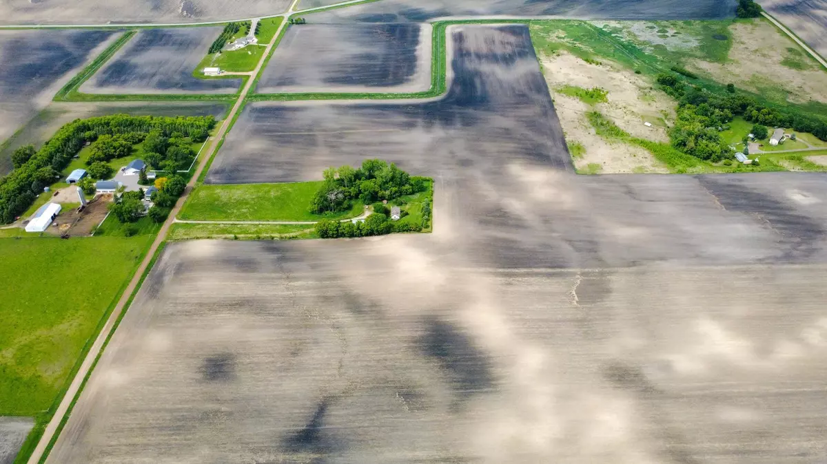 Hutchinson, MN 55350,0000 Wells AVE