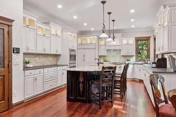 Bloomington, MN 55438,8523 Amsden RD