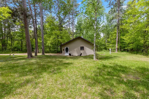 Crosslake, MN 56442,35988 W Shore DR