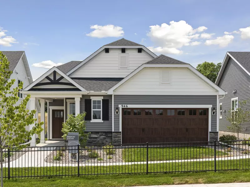 946 Goldfinch ST, Chaska, MN 55318
