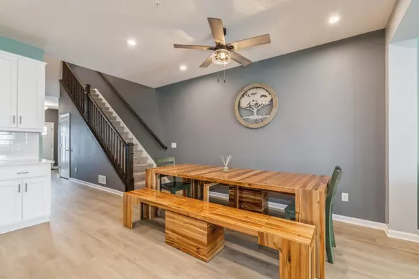 Maple Grove, MN 55369,13323 Territorial CIR N