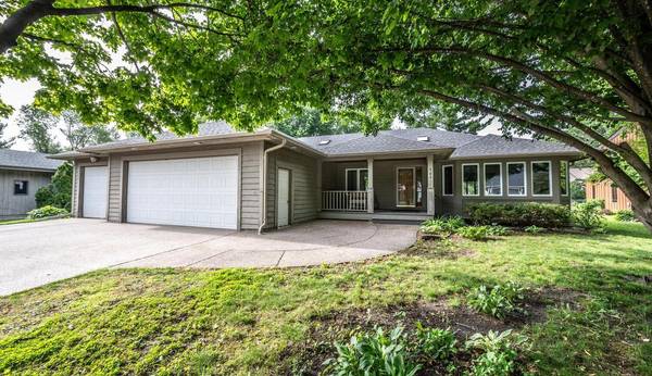 705 Grundhoefer CT, Northfield, MN 55057