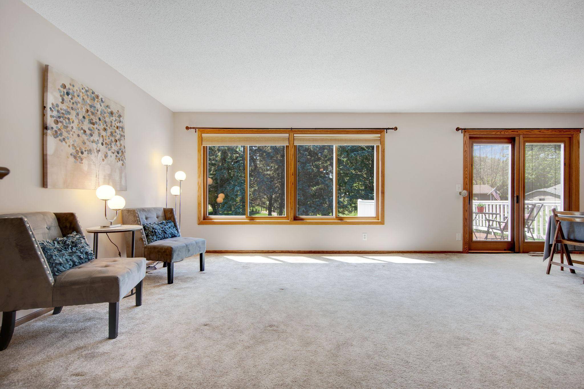 Oakdale, MN 55128,7469 Upper 26th ST N