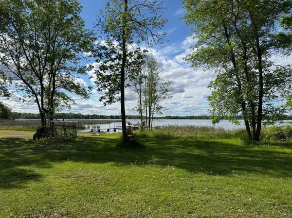 Lindstrom, MN 55045,12430 Melody LN