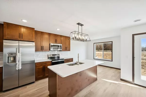 Big Lake, MN 55309,18001 Walnut CIR