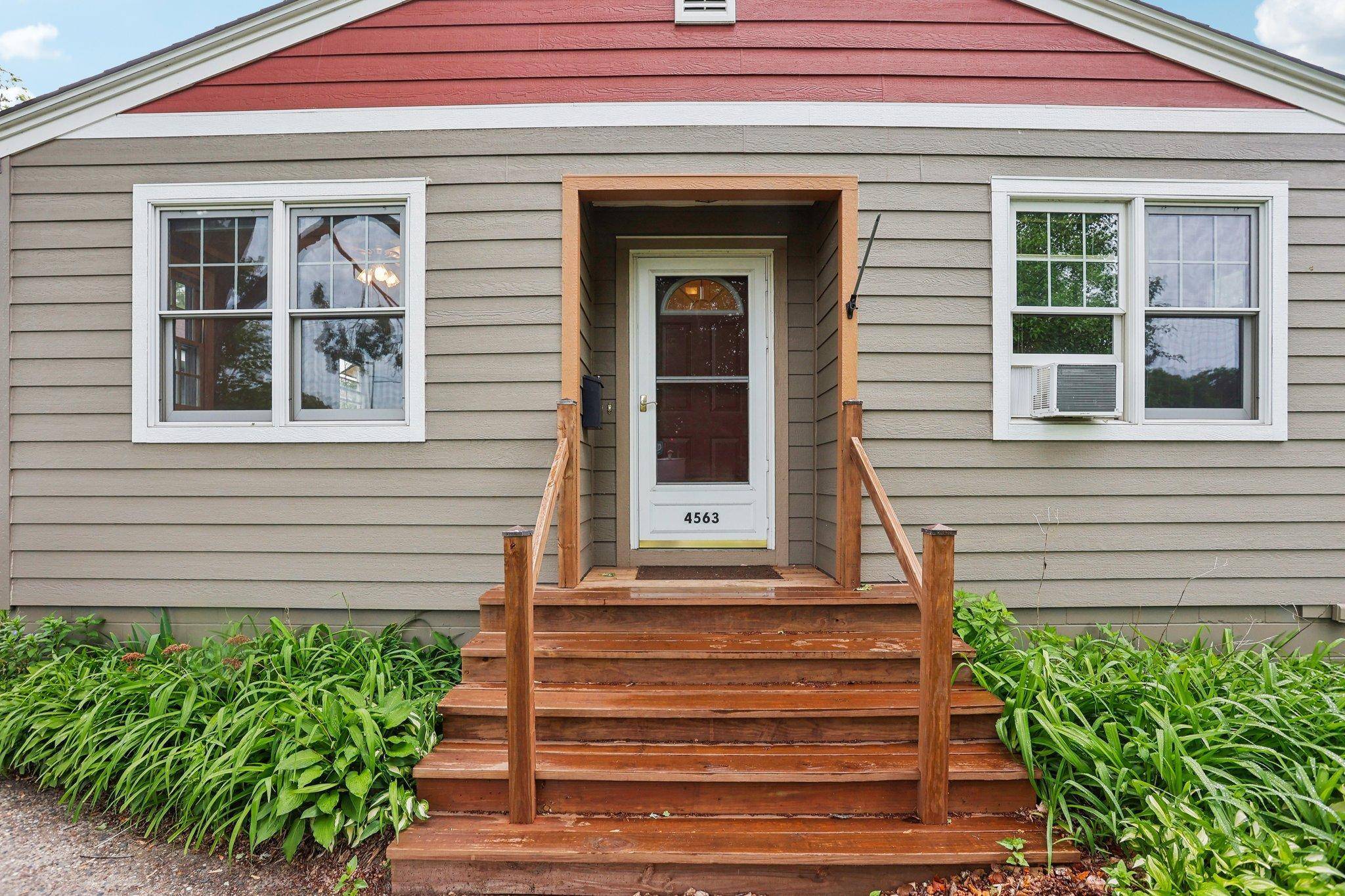 White Bear Lake, MN 55110,4563 Bald Eagle AVE