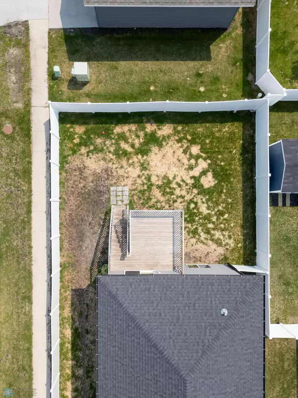 Fargo, ND 58104,1506 67th AVE S