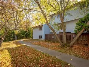4819 Grenwich WAY N, Oakdale, MN 55128