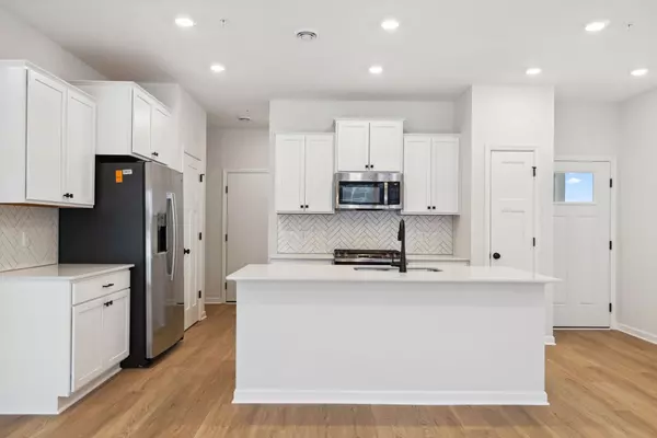 Rogers, MN 55374,23217 Creekview CT