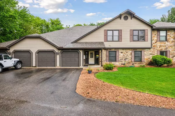 10726 Toledo CT, Bloomington, MN 55437