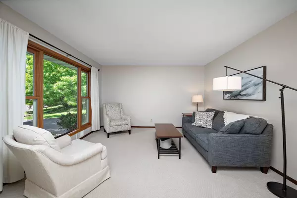 Eden Prairie, MN 55347,12240 Jack Pine TRL