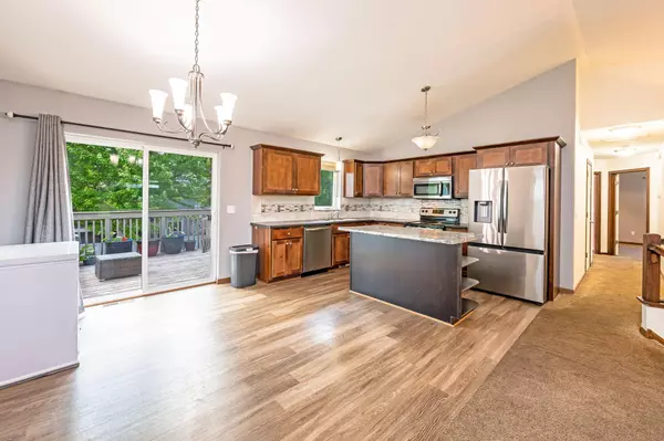 Mankato, MN 56001,1104 Heron DR