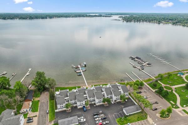 173 1st ST NE,  Forest Lake,  MN 55025