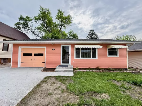 Pelican Rapids, MN 56572,115 1st ST SE