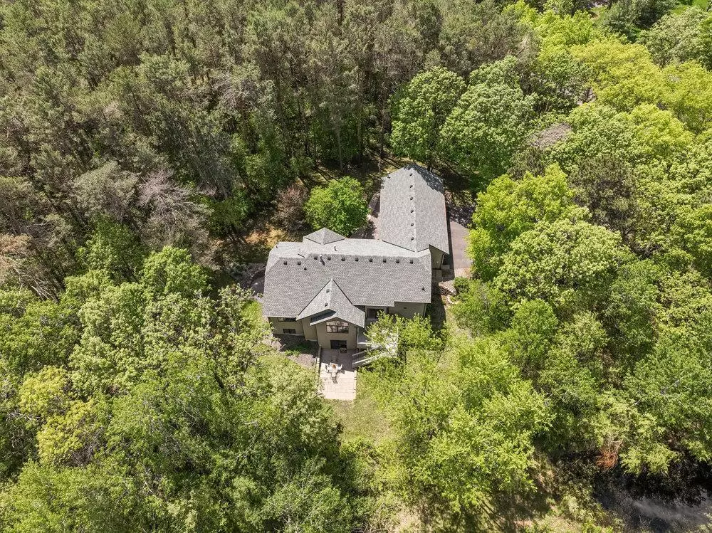 Livonia Twp, MN 55398,26835 Woodlands Pkwy