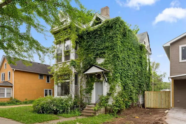 Saint Paul, MN 55130,691 Burr ST
