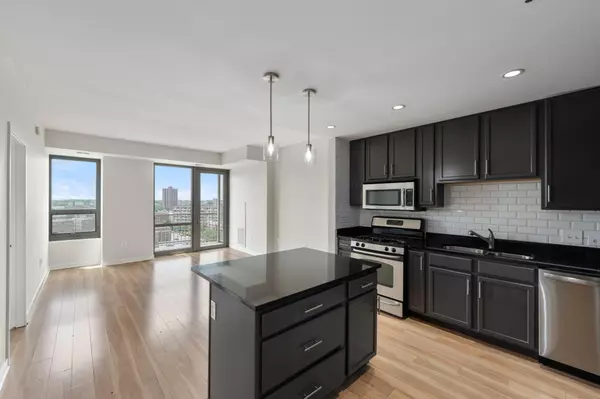 929 Portland AVE #907, Minneapolis, MN 55404