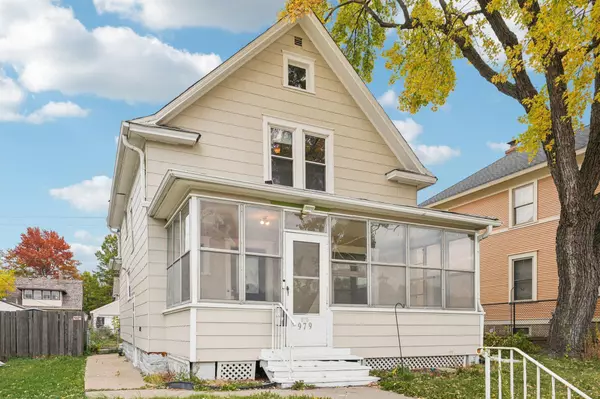 Saint Paul, MN 55106,979 Hudson RD