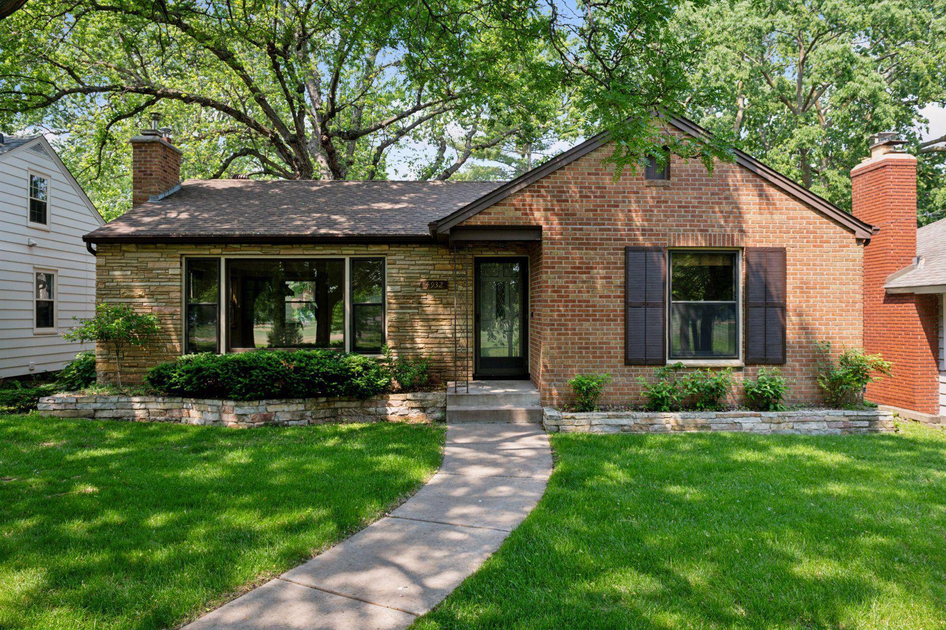 Minneapolis, MN 55417,4932 Cedar AVE S