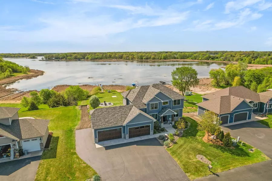 26042 Sunset DR, Chisago City, MN 55013