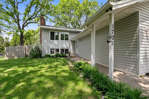 1701 132nd LN NE, Blaine, MN 55449