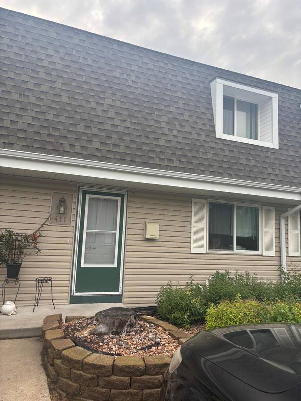 411 Dorland PL S, Maplewood, MN 55119