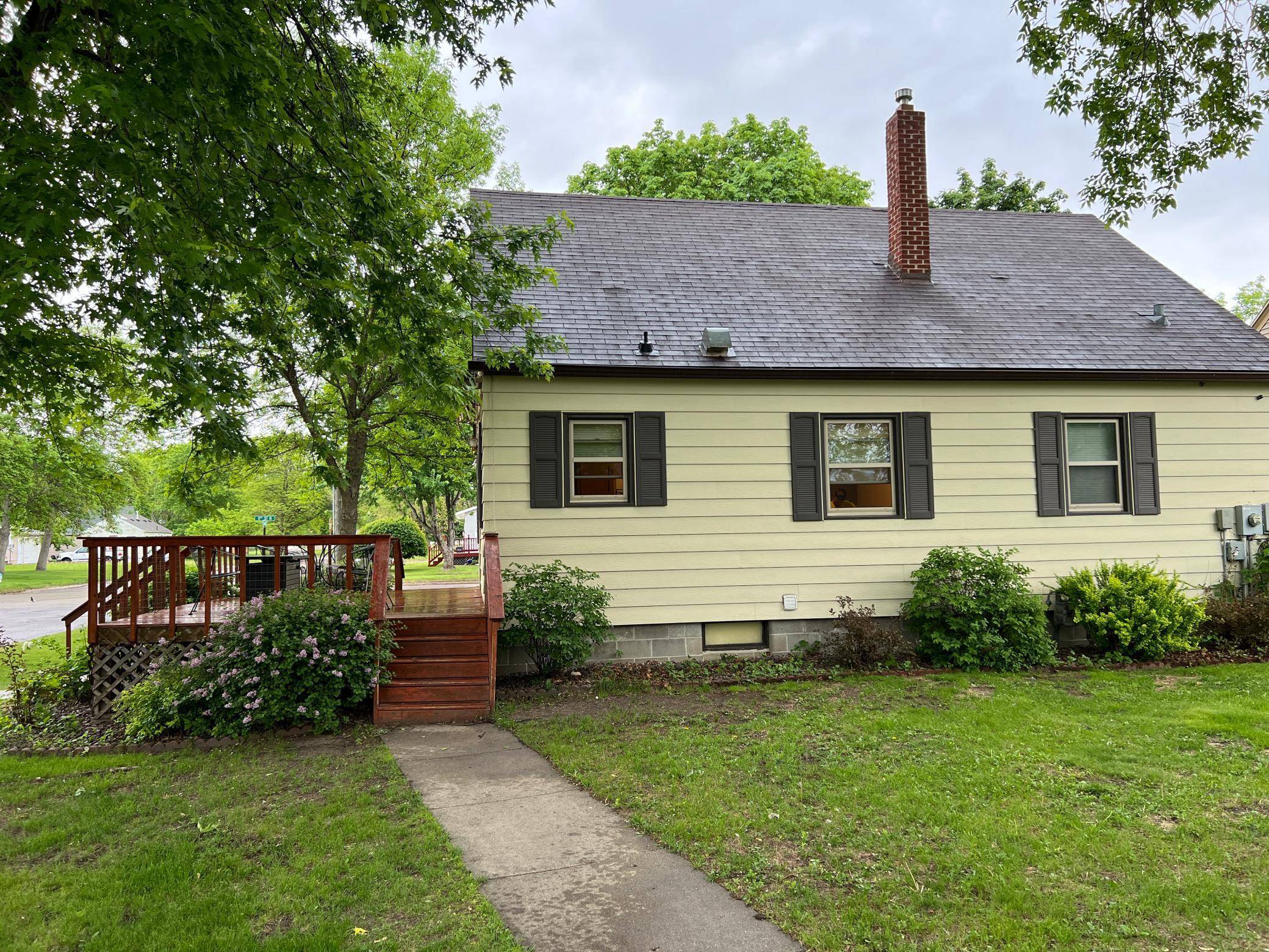 Benson, MN 56215,813 11th ST N