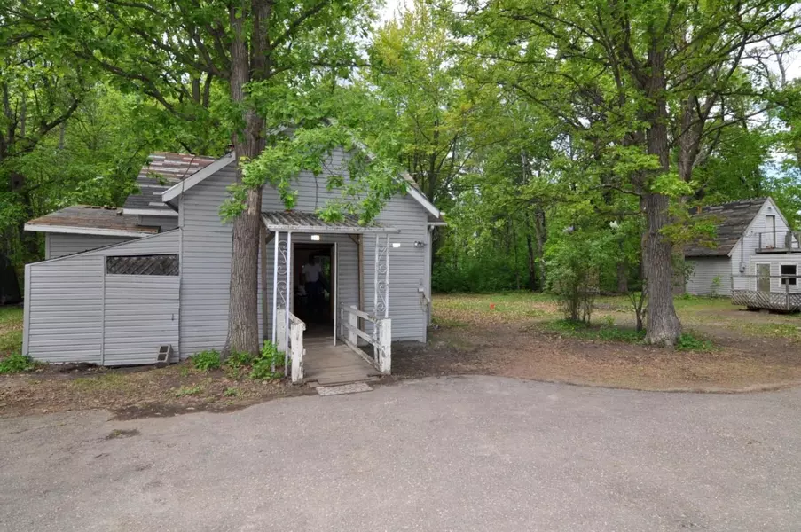 315 1st ST S, Hackensack, MN 56452