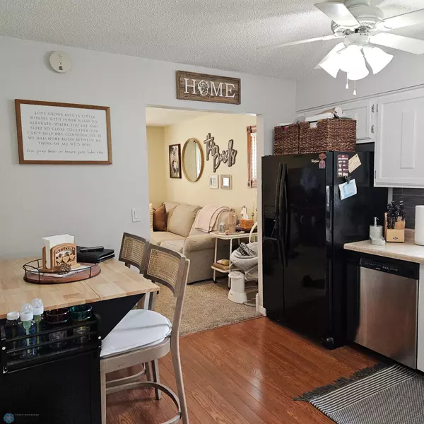 West Fargo, ND 58078,849 11th AVE W