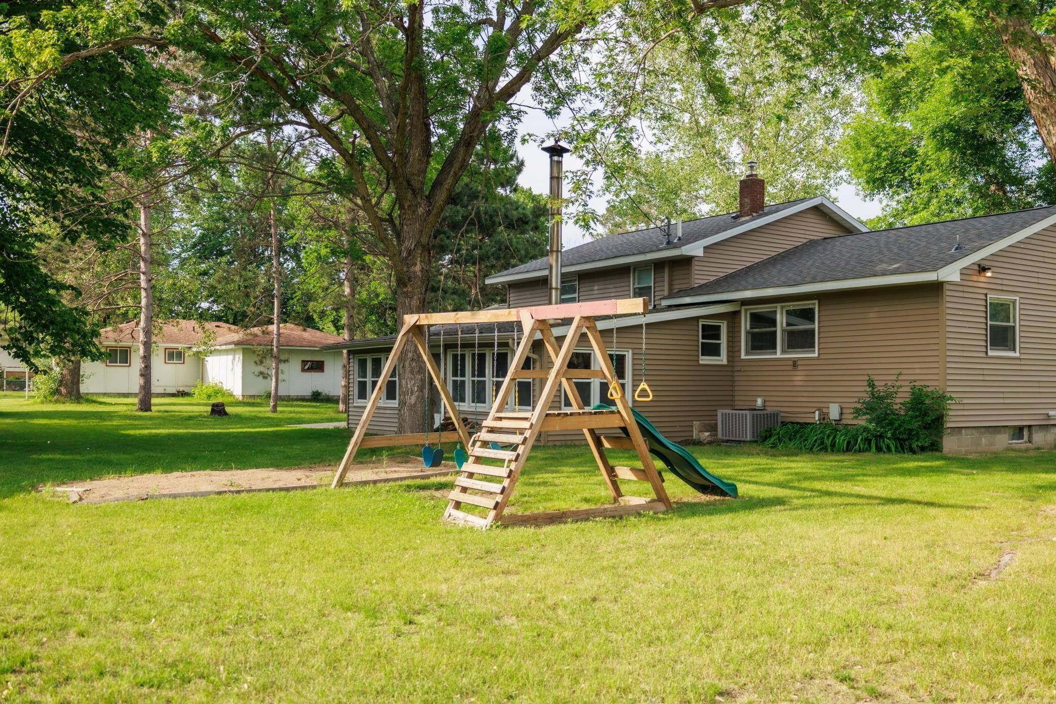 Sartell, MN 56377,801 Riverside AVE N