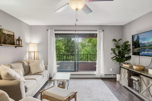 Edina, MN 55439,7510 Cahill RD #217B