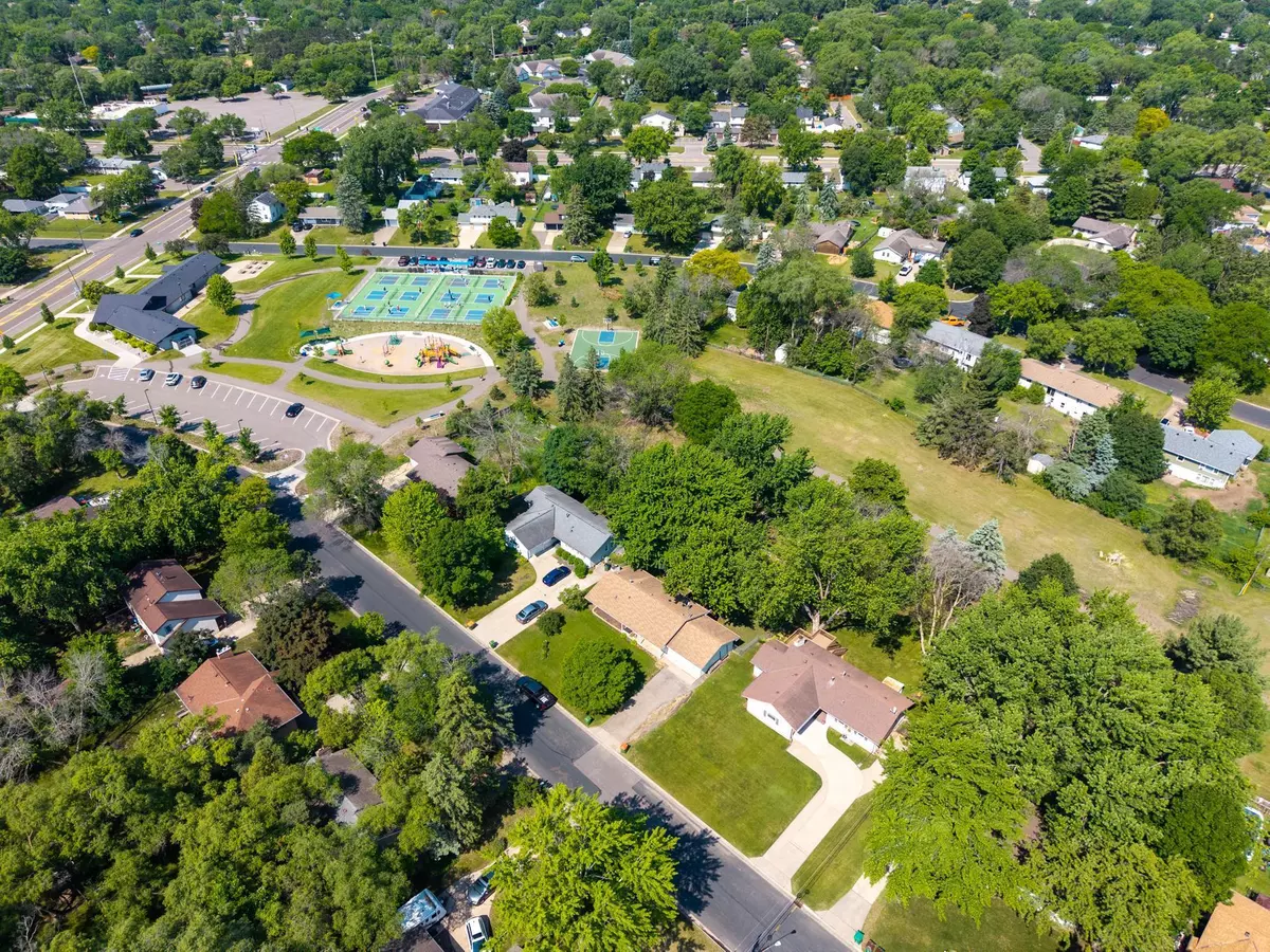 Coon Rapids, MN 55433,11748 Bittersweet ST NW