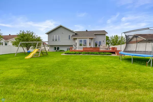 Fargo, ND 58104,3217 35 1/2 Court AVE S