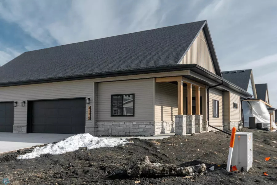 4148 Arthur DR S, Fargo, ND 58104