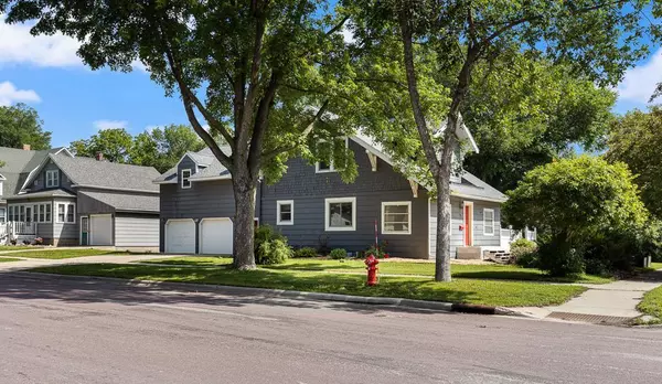 Marshall, MN 56258,901 N 4th ST