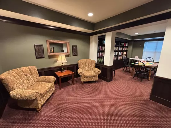 South Saint Paul, MN 55075,601 Levander WAY #311
