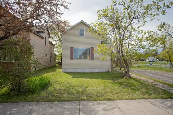 Superior, WI 54880,1217 Catlin AVE