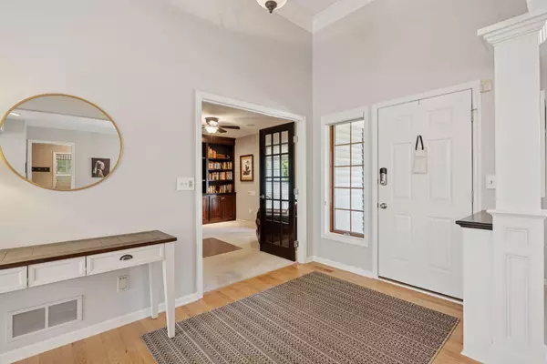 Vadnais Heights, MN 55127,3290 Samuel CT