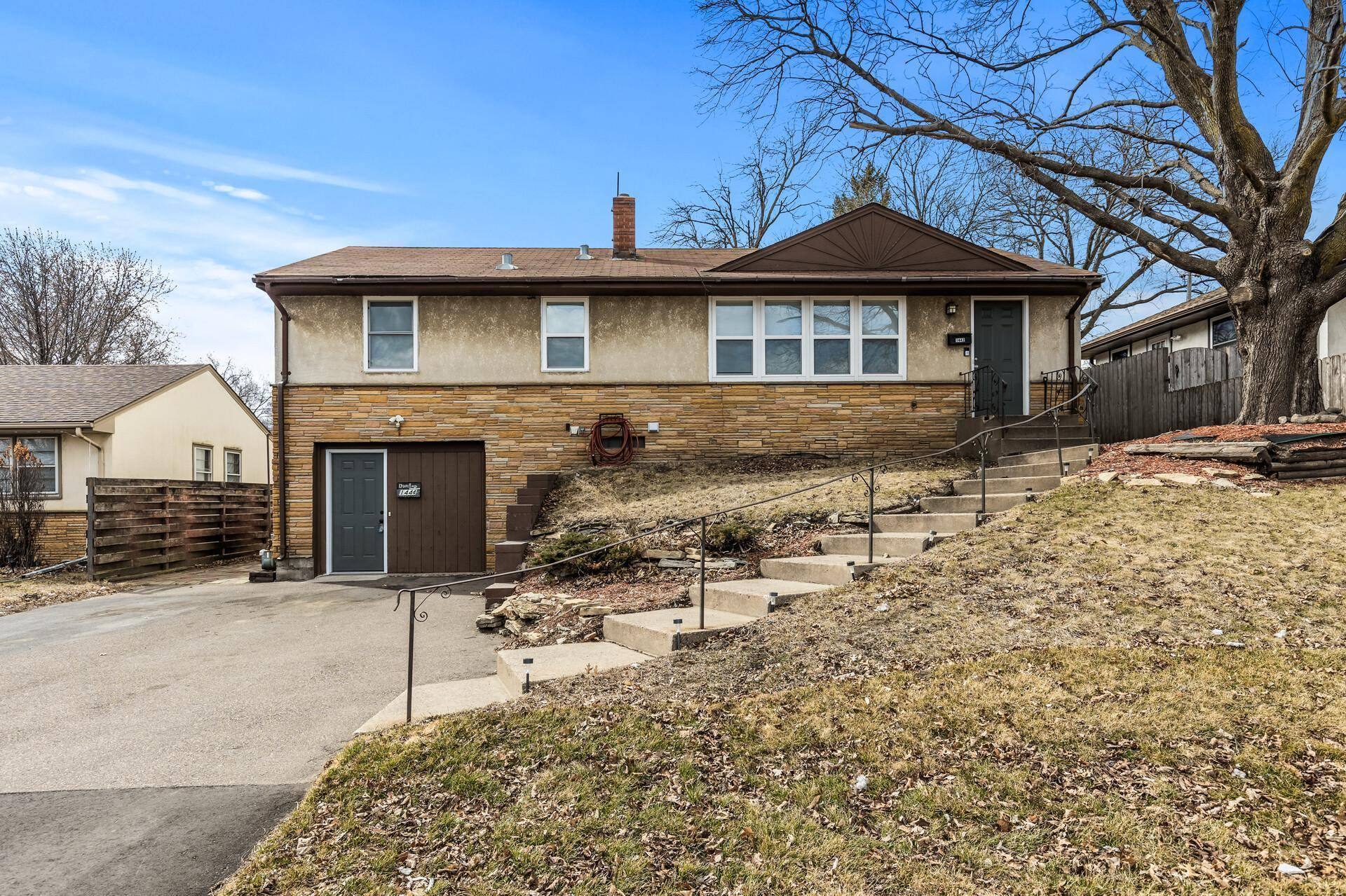 1442 7th AVE S, South Saint Paul, MN 55075