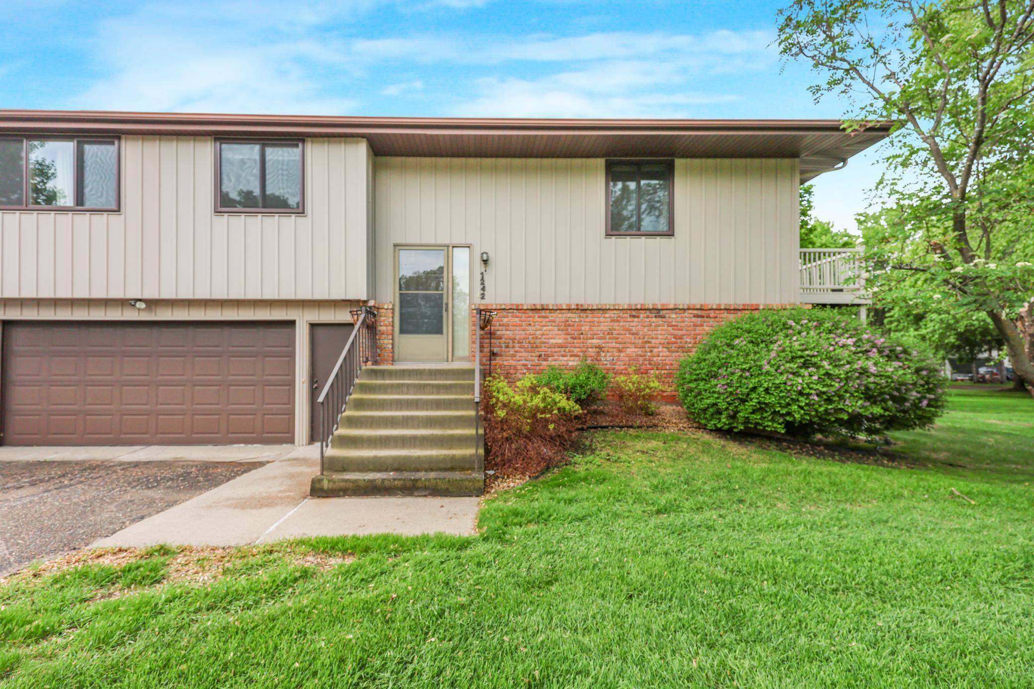 Saint Cloud, MN 56303,1242 14th ST N