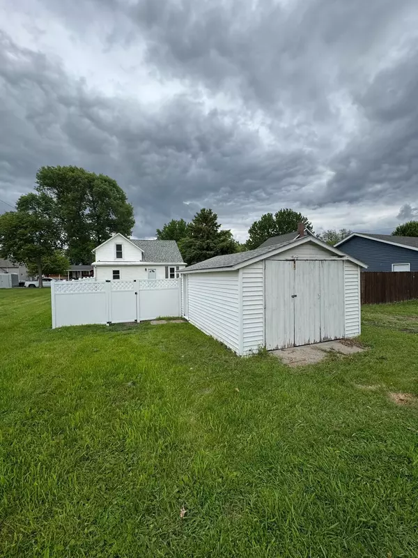 Redwood Falls, MN 56283,412 E Broadway ST