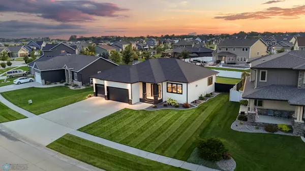 West Fargo, ND 58078,2800 Mcleod DR E