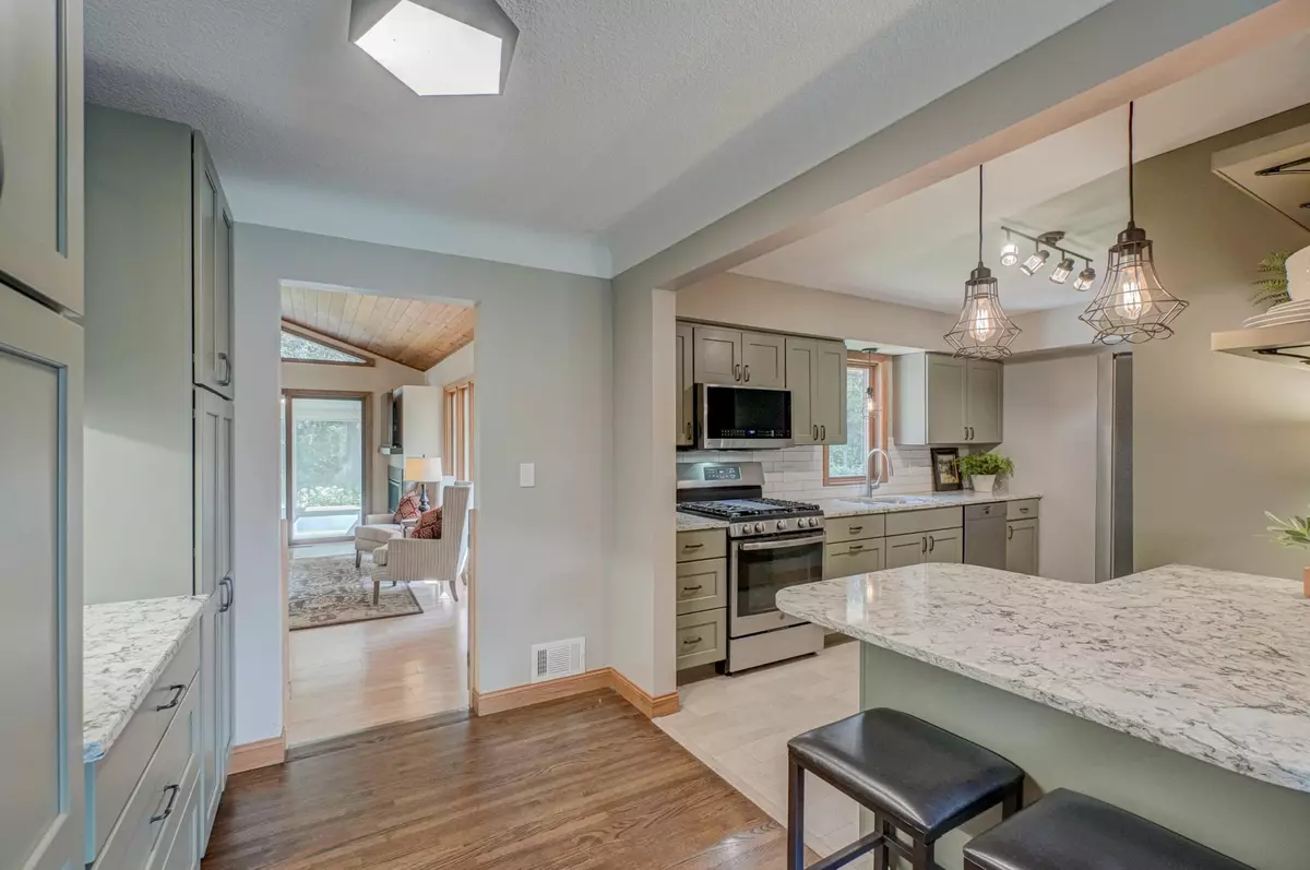 Roseville, MN 55113,741 Sherren ST W