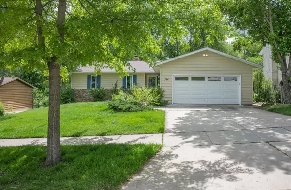 324 Meadow Run DR SW, Rochester, MN 55902