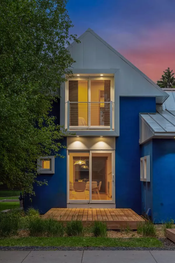 Chanhassen, MN 55317,303 W 77th ST