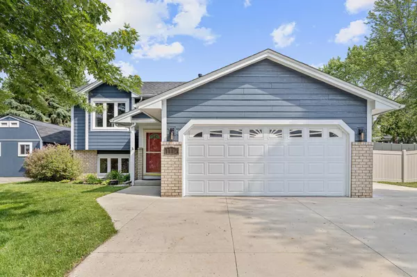 Shakopee, MN 55379,1112 Dakota ST S