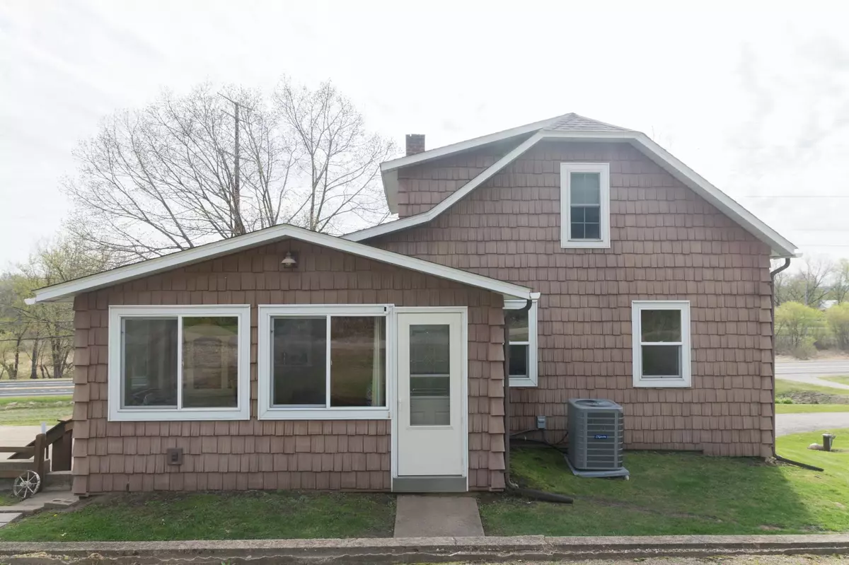 Alma, WI 54610,S2232 State Road 35
